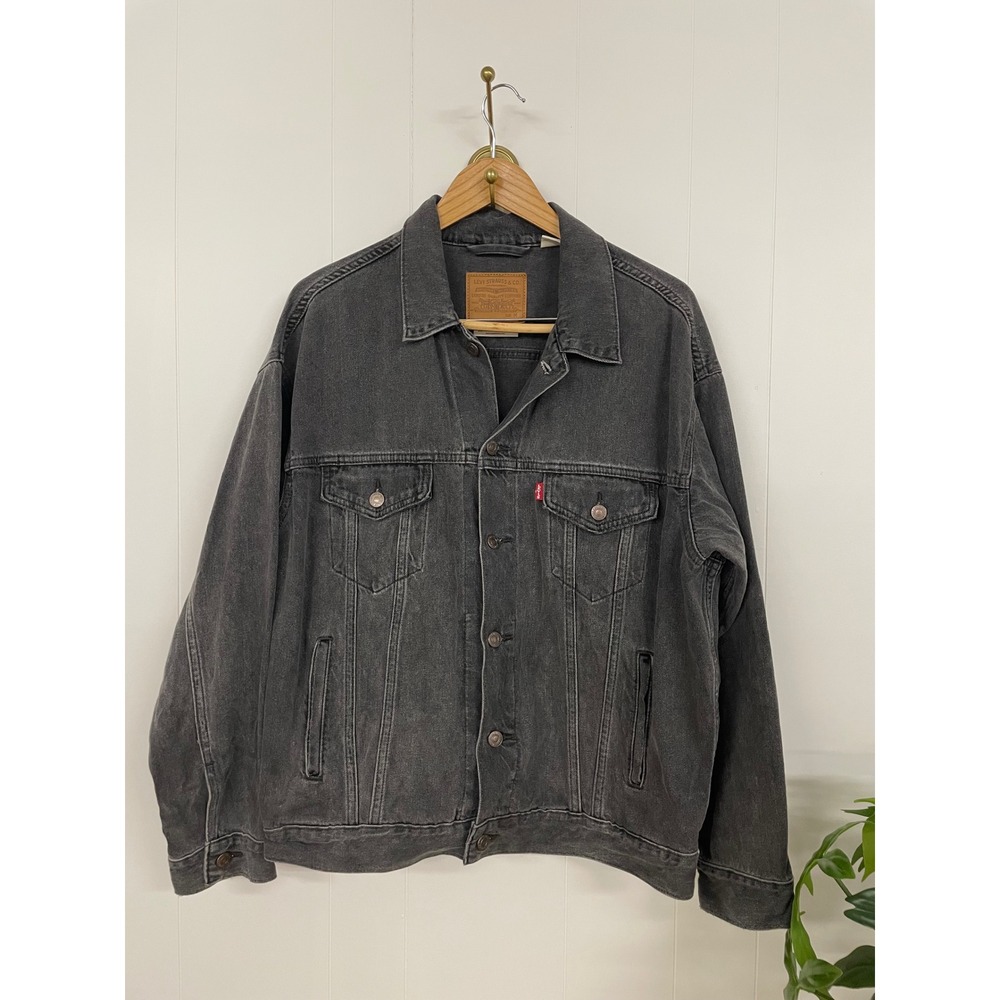 Levis Premium Trucker Jacket Mens Medium Faded Black Denim Button Up Coat